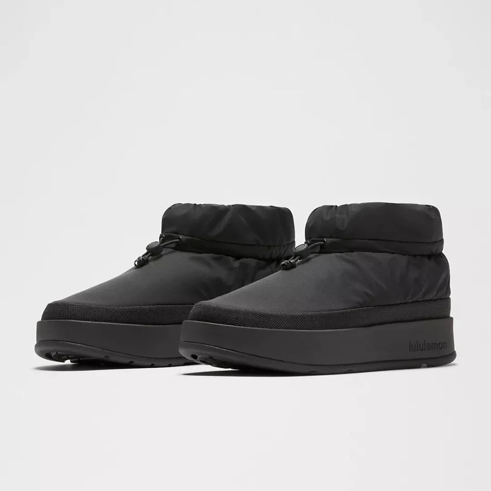 NWT Lululemon Women's Wunder Puff Mini Boot, Size 8, Black, New with Tag in Box